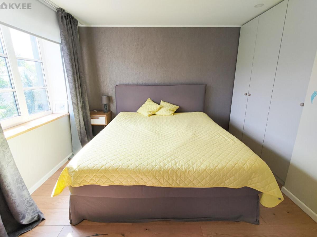 Karjamaa Apartment - Garden, Free Parking, Air Conditioning Parnu Bagian luar foto